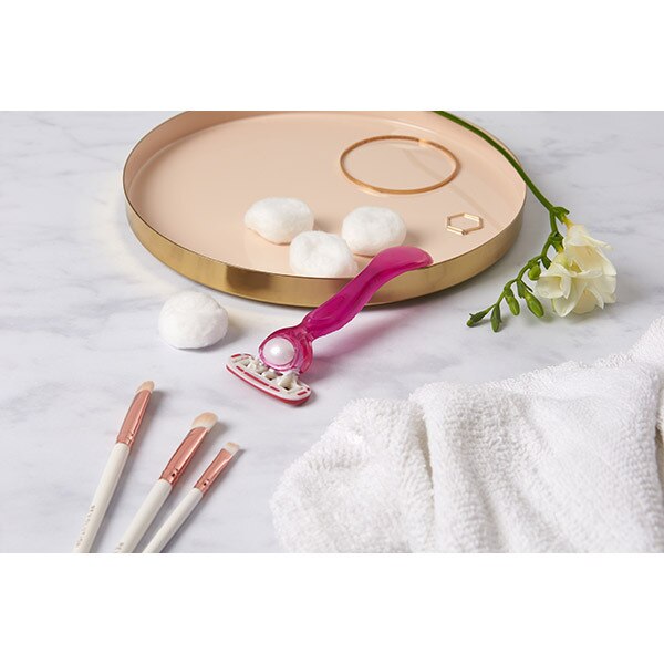 Superdrug Curve 5 Blade System Razor GOODS Superdrug