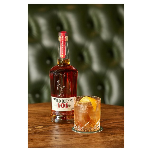 Wild Turkey 101 Kentucky Bourbon Whiskey - Perfect for an Old Fashioned   70cl GOODS M&S