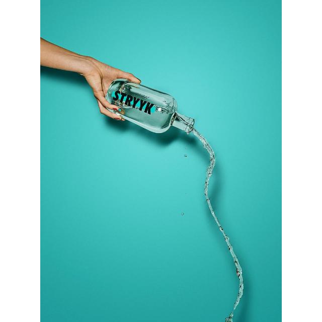 STRYKK Not Gin 0%   70cl GOODS M&S