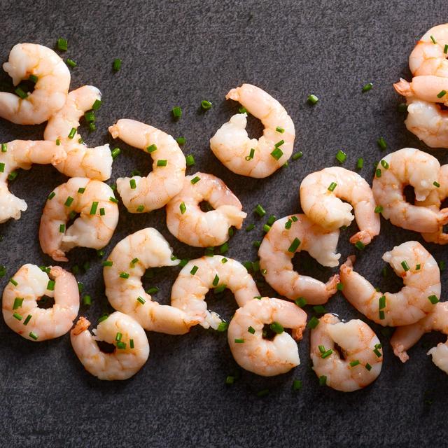 Tiger Delight Jumbo Cooked Peeled King Prawns   250g GOODS M&S