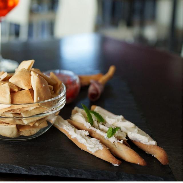 Vecchio Mulino Mini Grissini with Tomatoes & Capers   130g GOODS M&S