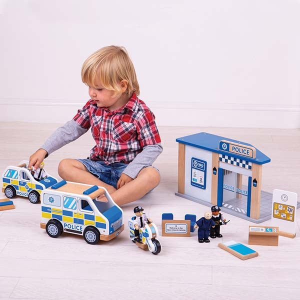 Tidlo Wooden Police Car Toy GOODS Superdrug