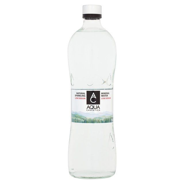 AQUA Carpatica Glass Naturally Sparkling Mineral Water Nitrates Free 6 x 750ml - McGrocer