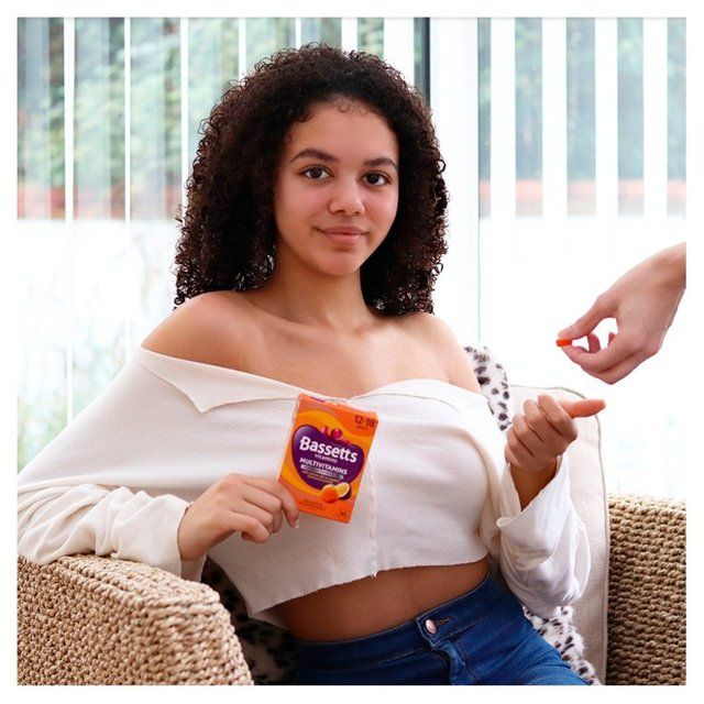 Bassetts Orange & Passion Fruit Multivitamins 12-18yrs 30 per pack - McGrocer