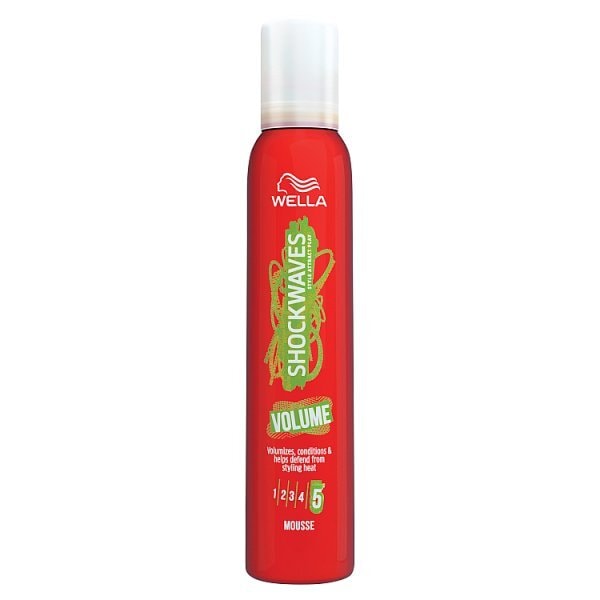 Wella Shockwaves Volume Mousse, 200 ml GOODS Superdrug