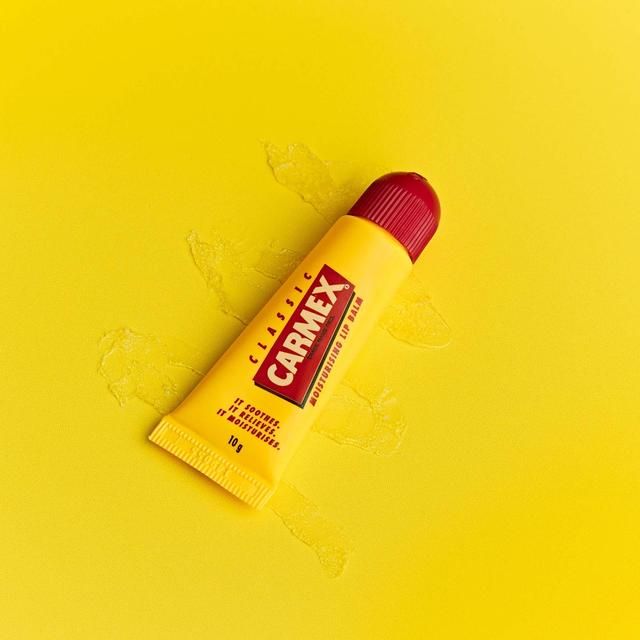 Carmex Classic Lip Balm Tube 10g