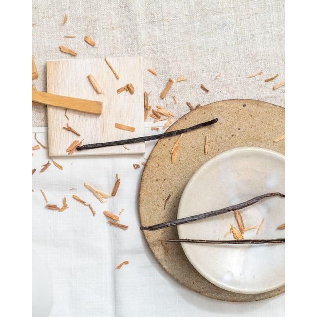 Clothes Doctor Knitwear Mist - Cedarwood & Vanilla   250ml