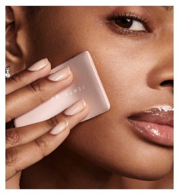 Fenty Beauty Invisimatte Instant Setting & Blotting Powder