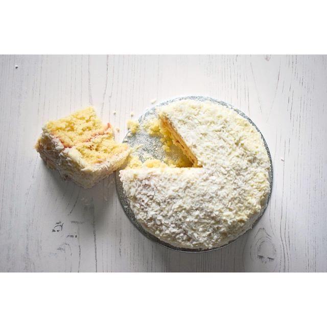 Gluten Free Kitchen White Chocolate & Coconut Cake   450g