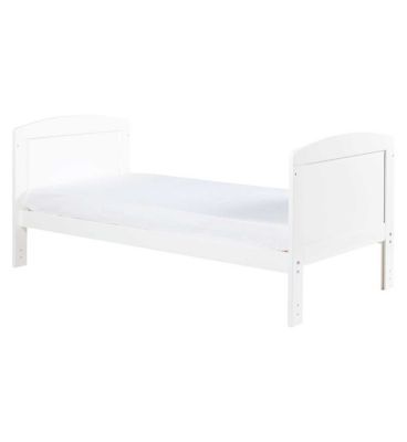 Ickle Bubba Coleby Classic Cot Bed and Sprung Mattress - Scandi White