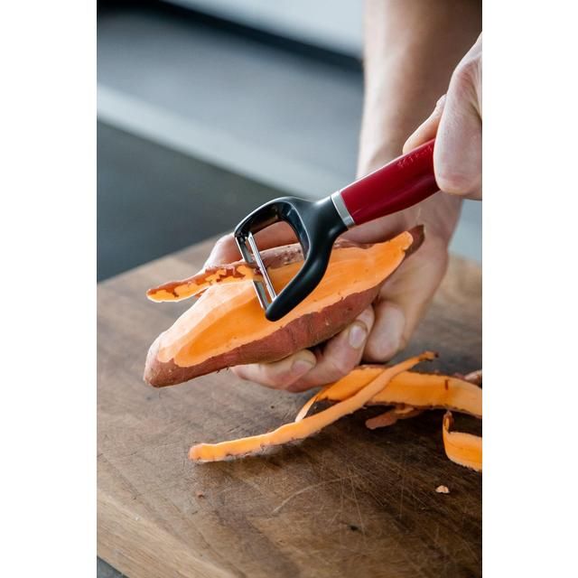 KitchenAid Y Peeler Red
