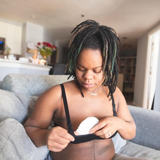 Lansinoh Disposable Nursing Breast Pads 60 per pack