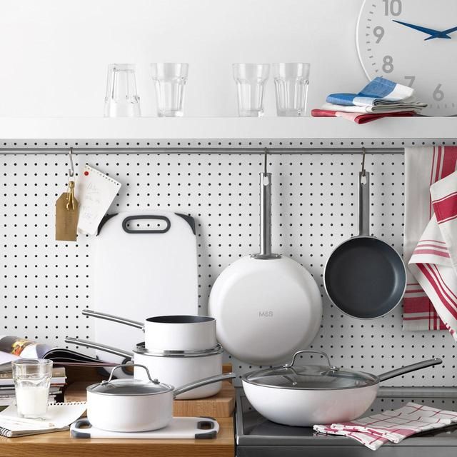 M&S Chopping Board Set   2 per pack