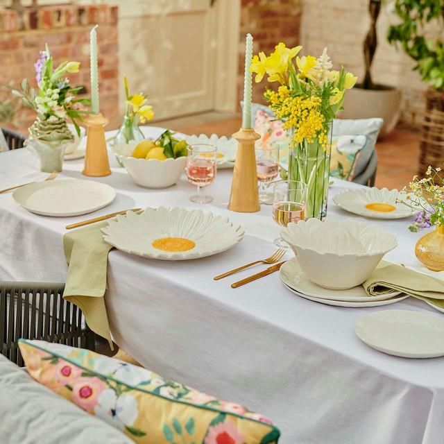 M&S Daisy Salad Bowl One Size White