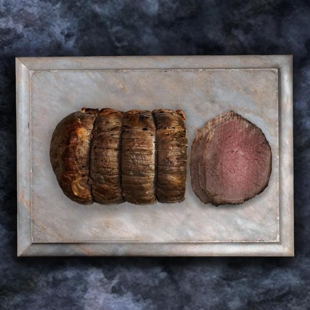 M&S Select Farms British Beef Roasting Joint Typically: 1.07kg