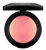 MAC Mineralize Blush petal power