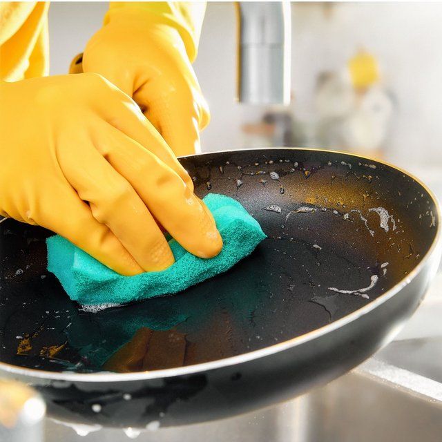 Marigold Cleaning Me Softly Non Scratch Scourer   2 per pack