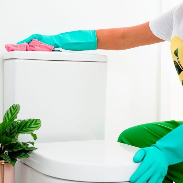 Marigold Medium Bathroom Gloves   1pair