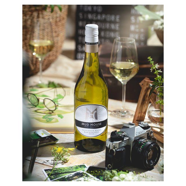 Mud House New Zealand Sauvignon Blanc 75cl