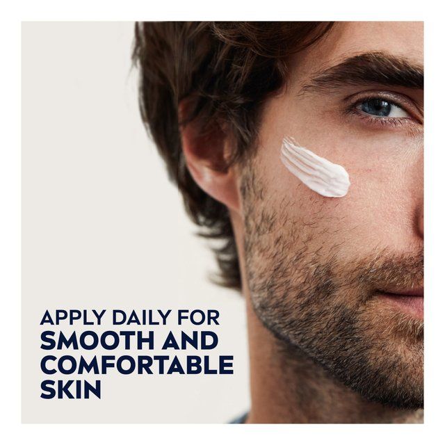 Nivea Men Sensitive Moisturiser SPF15 75ml