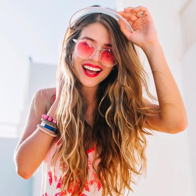 OGX Damage Remedy+ Coconut Oil Extra Strength pH Balanced Conditioner 385ml