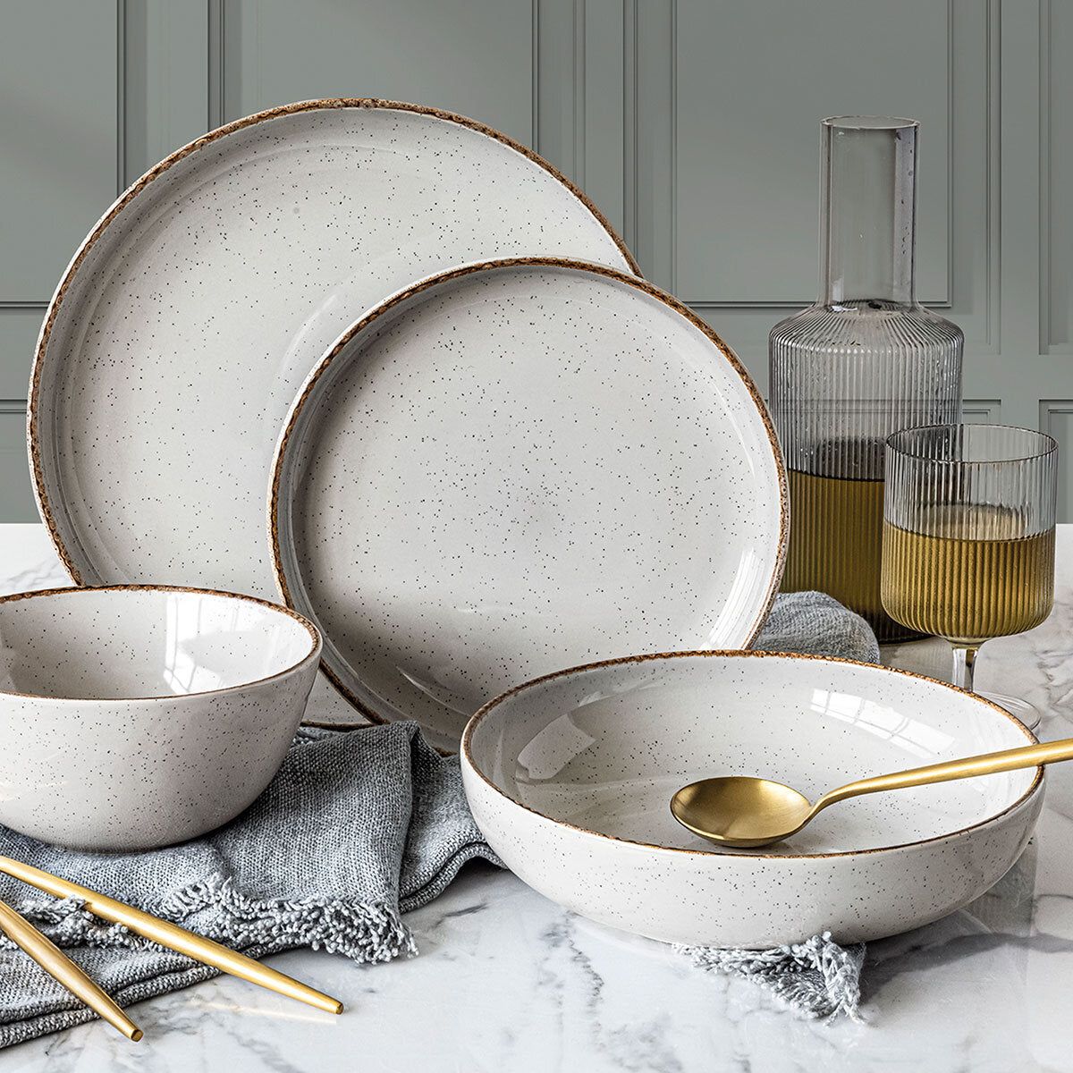 Over & Back Stoneware Dinnerware Set, 16 Piece in 2 Colours