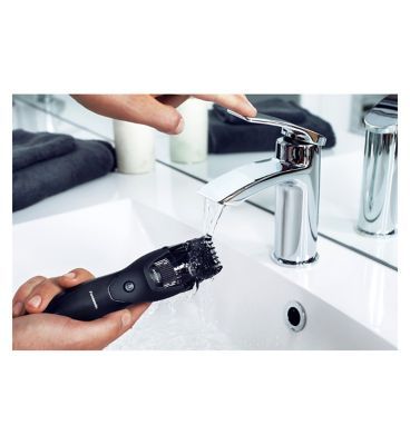 Panasonic ER-GB42 Wet & Dry Electric Beard Trimmer with 20 Cutting Lengths (Black)