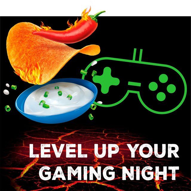 Pringles Hot Kickin' Sour Cream Sharing Crisps 160g