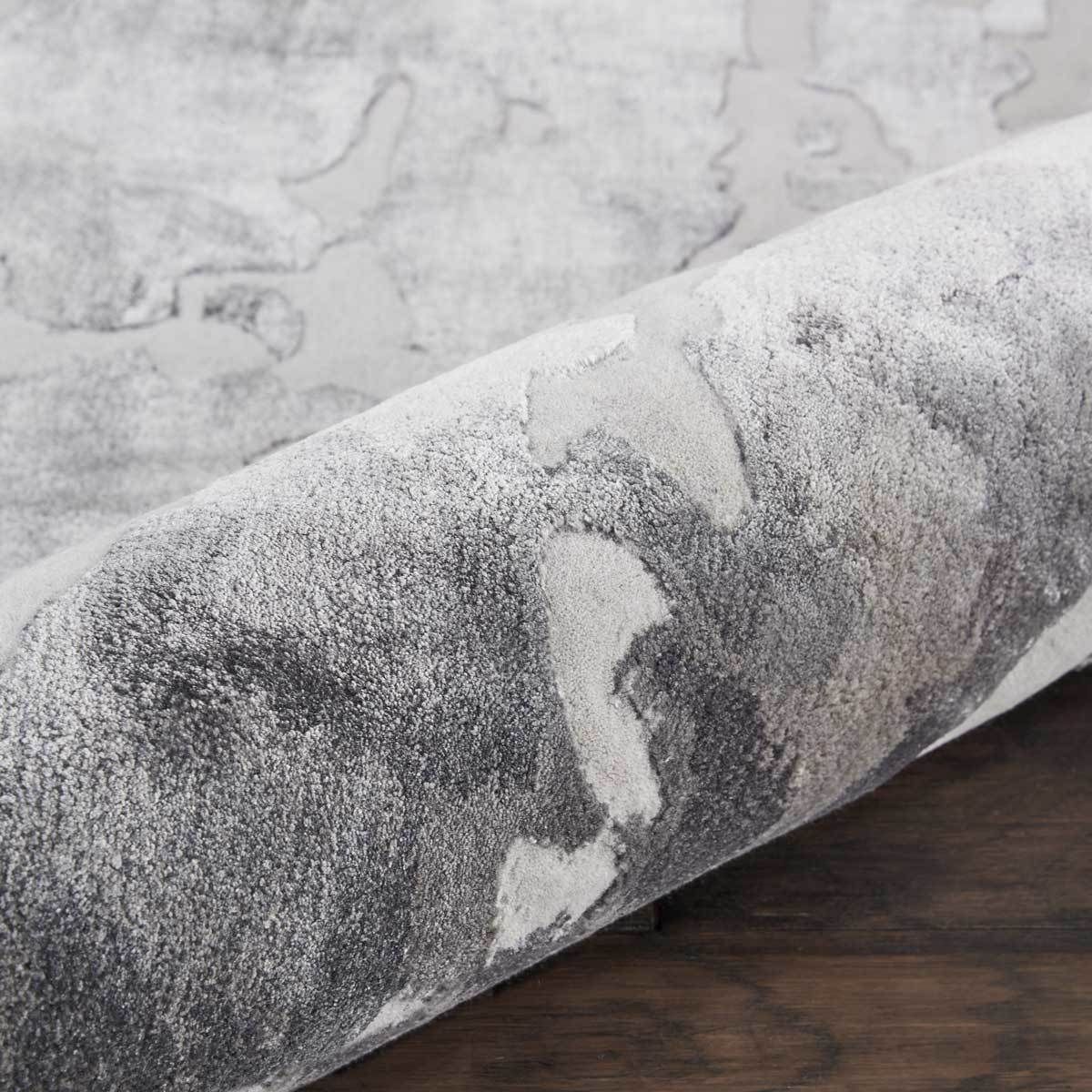 Prismatic Silver Shimmer Rug in 3 Sizes