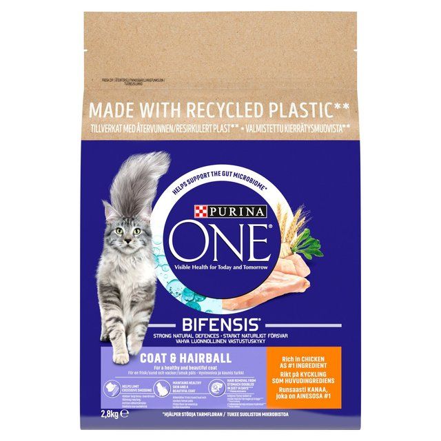 Purina One Coat and Hairball Chicken Dry Cat Food 2.8kg