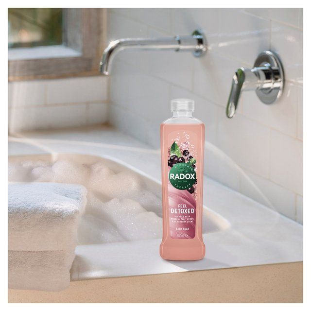 Radox Feel Detoxed Bath Soak 500ml
