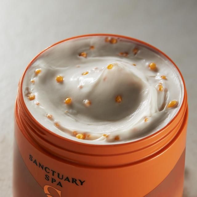 Sanctuary Spa Signature Natural Oils Melting Pearls Body Butter   300ml