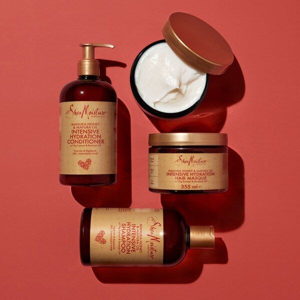 SheaMoisture Intensive Hydration Hair Mask Honey& Mafura Oil.