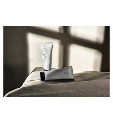 St Tropez Gradual Tan Lotion Medium/Dark 200ml GOODS Boots