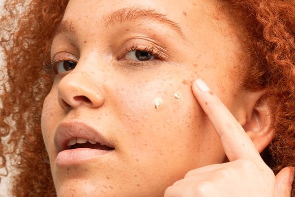 The Best Bronzers UK: A Comprehensive Guide