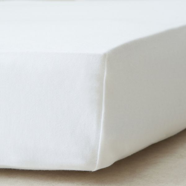 The Tiny Bed Co. Premium Organic Travel Cot Sheet 104 x 74cm GOODS Superdrug   
