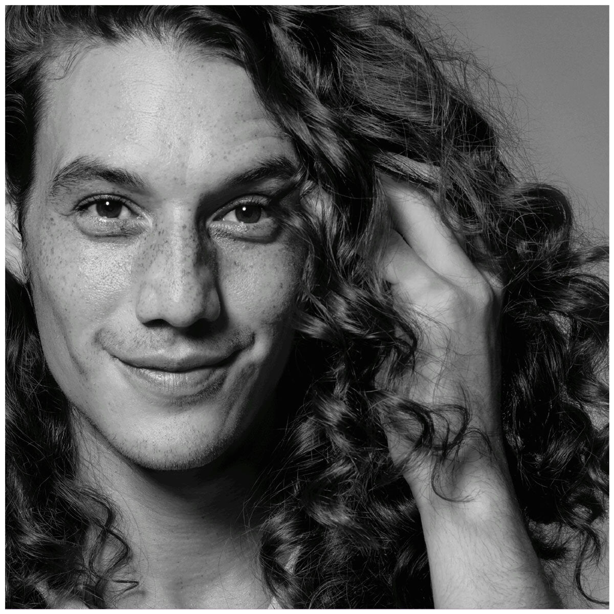 Aussie Miracle Moist Shampoo 675ml and Conditioner, 470ml - McGrocer