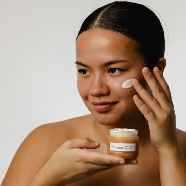 UpCircle Face Moisturiser with Vitamin E   50ml GOODS M&S   