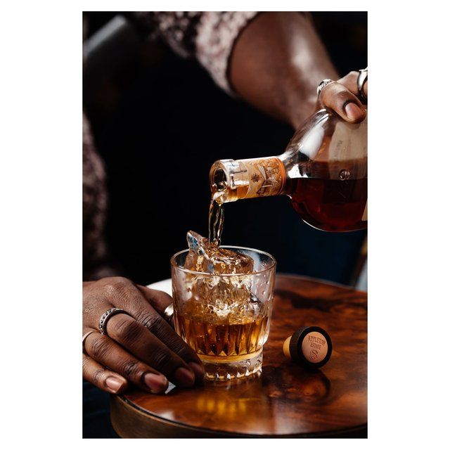 Appleton Estate 8 Year Old Reserve Finest Jamaica Rum   70cl - McGrocer