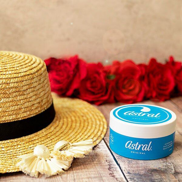 Astral Intensive Moisturiser Original 200ml - McGrocer
