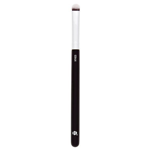 B. Eye Smudger brush - McGrocer