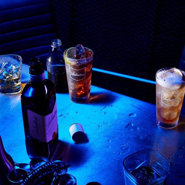 Ballantine's Finest Blended Scotch Whisky   70cl - McGrocer