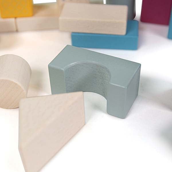 Bigjigs Toys Drum of 50 Wooden Blocks - McGrocer