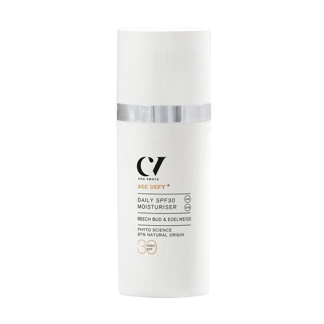 Green People Daily SPF30 Moisturiser Age Defy+ by Cha Vohtz   30ml