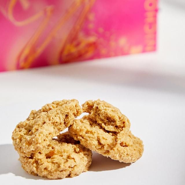 Harvey Nichols Stem Ginger Gluten Free and Vegan Biscuits   225g