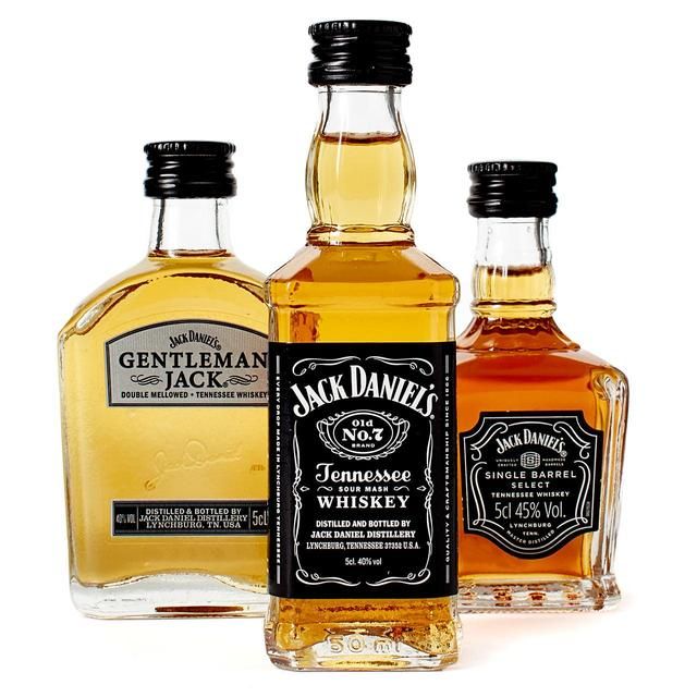 Jack Daniel's Family of Brands Miniatures Pack   3 x 5cl