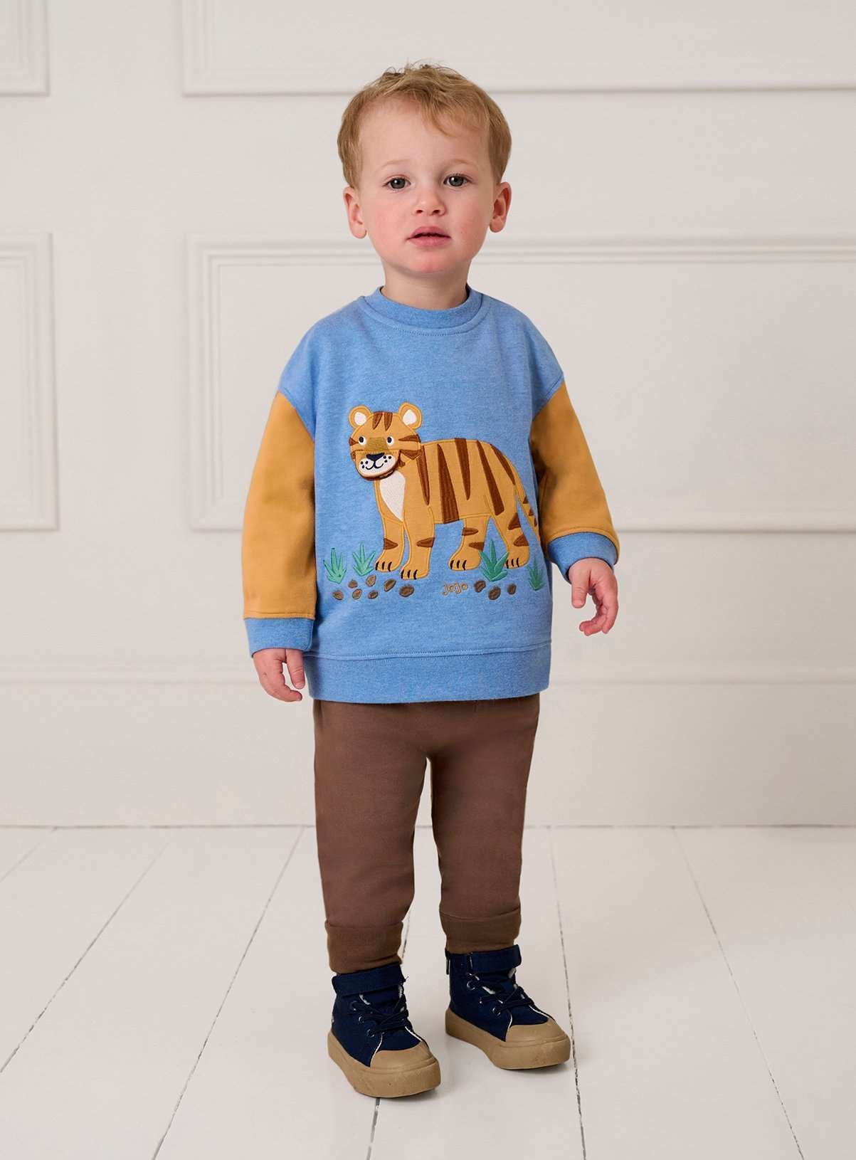 JOJO MAMAN B&amp;Eacute;B&amp;Eacute; Tiger Applique Sweatshirt &amp;amp; Jogger Set 6-7 Years