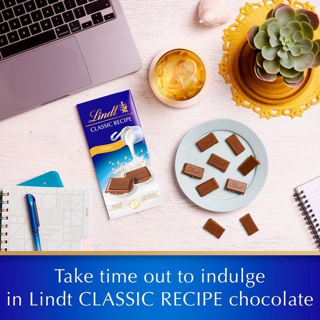 Lindt Classic Recipe Crispy Milk Chocolate Bar   100g