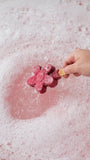 Loves Me, Loves Me Not Reusable bubble bath