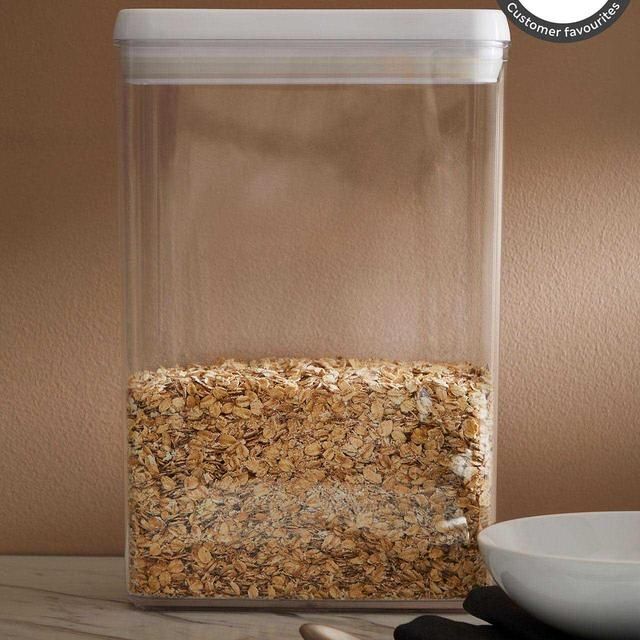 M&amp;amp;S Collection 4.4L Rectangular Flip-Tight Food Storage 'One Size White Mix